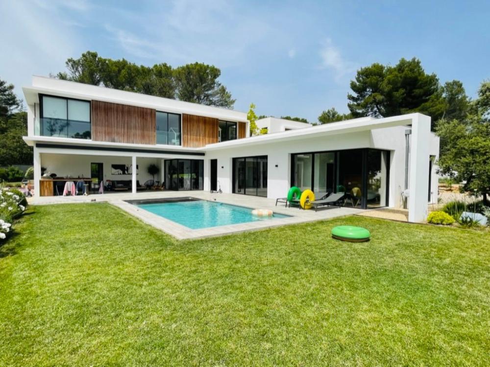 villa avec piscine